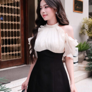 Váy Cổ Yếm Tay Bèo Dáng Chữ A